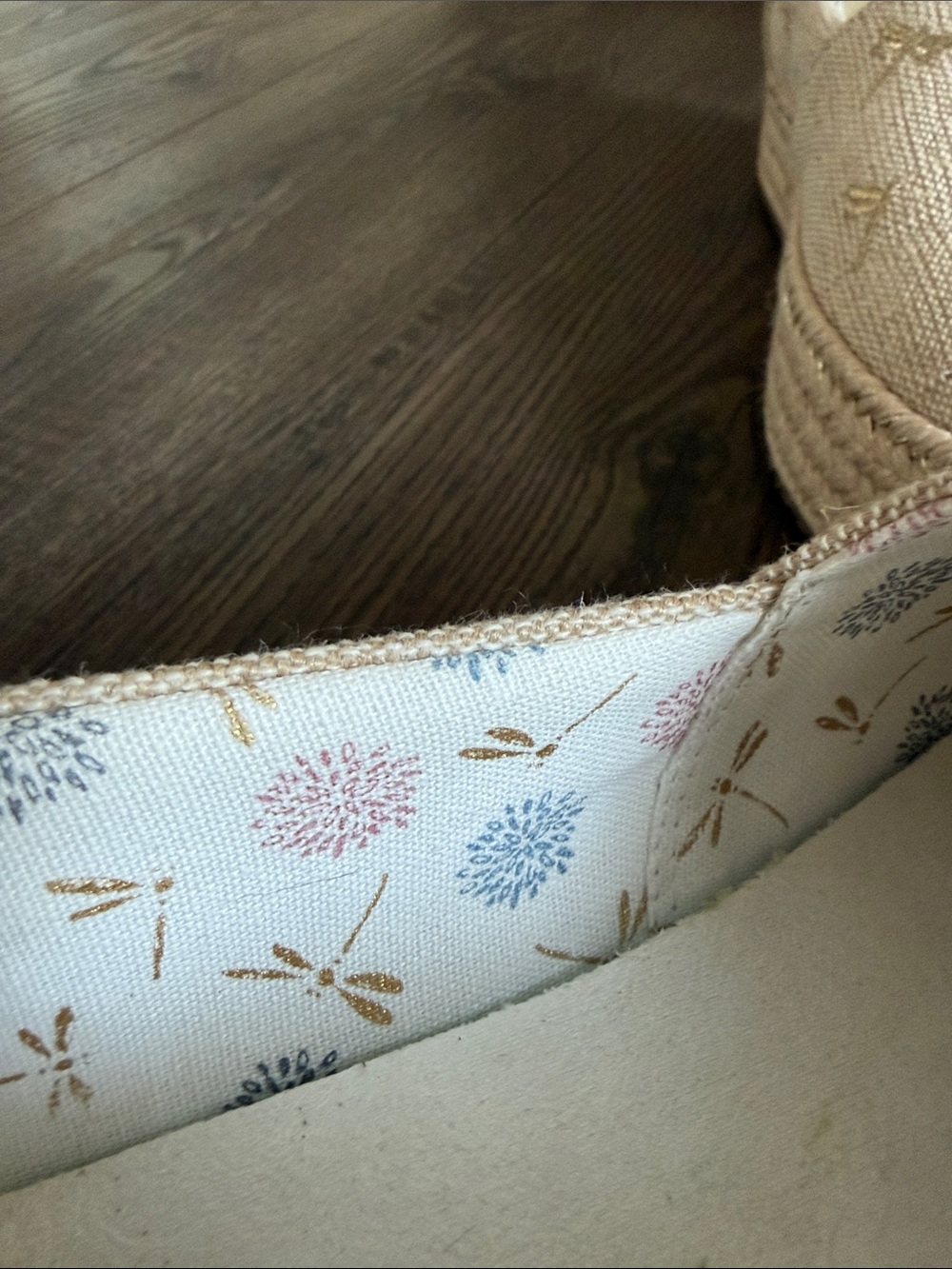 TOMS Beige/Cream Embroidered Gold Dragonflies Espadrille Platform Slip-On 8 - Picture 5 of 11